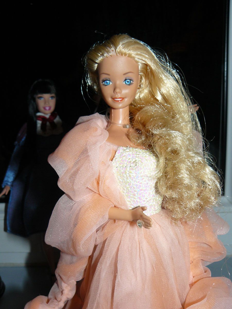 Mega Lot De Poupées Barbie Vintage Des Années 80 – Mattel – Voir Photos